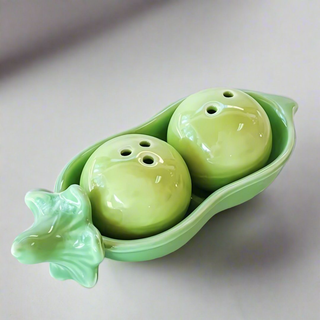 Peas In a Pod Salt And Pepper Shaker - Yililo