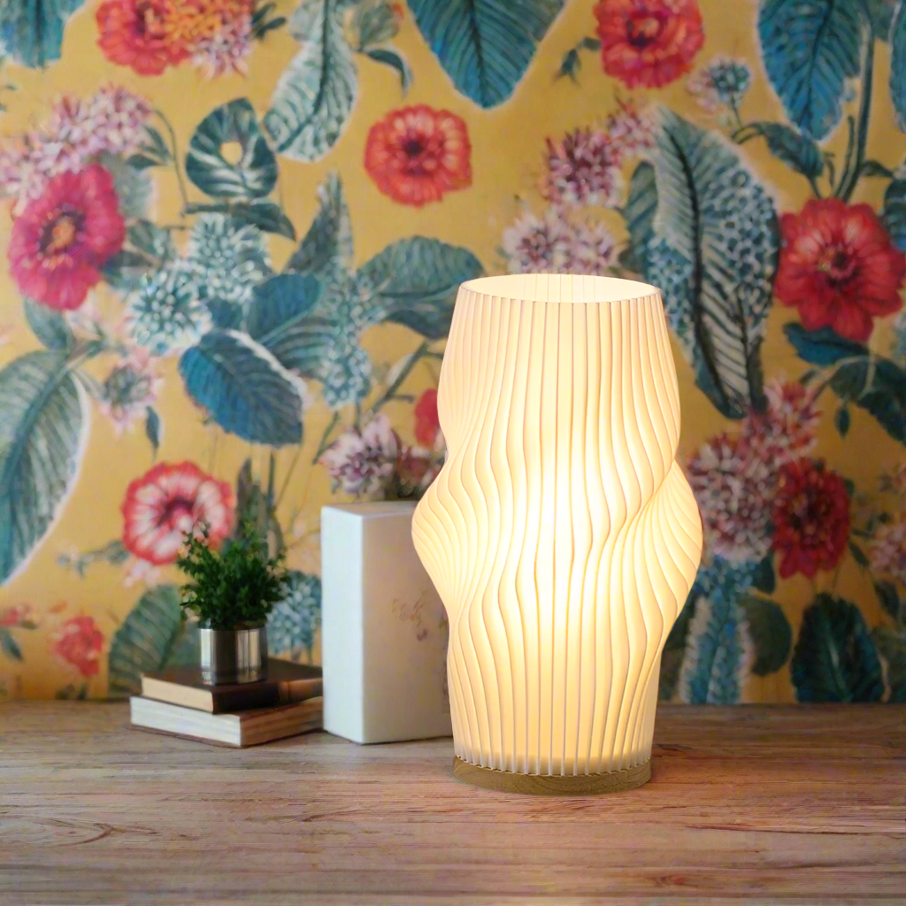 Curvy Cream Pleated Lamp - Yililo