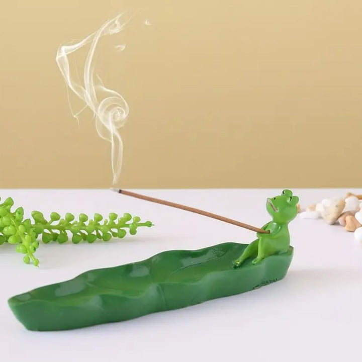 Green Frog And Leaf Hand Incense Holder Tray - Yililo