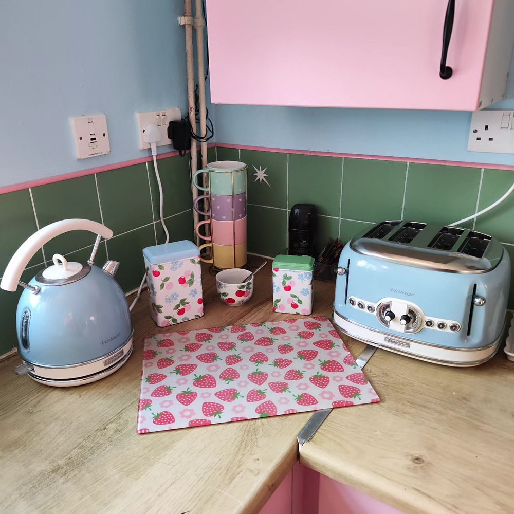 Strawberry Daisy Glass Chopping Board Worktop Saver - Yililo