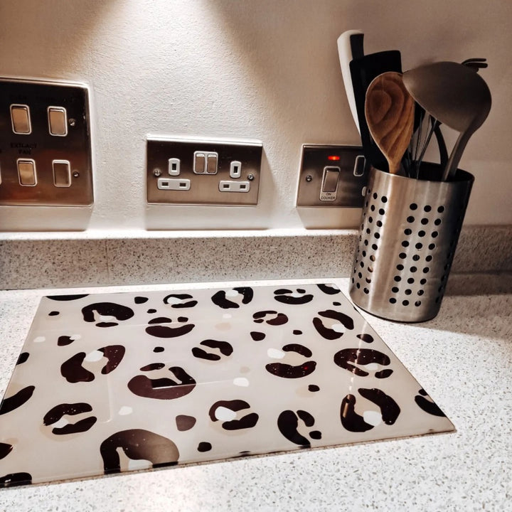 Cream Leopard Print Glass Chopping Board - Yililo