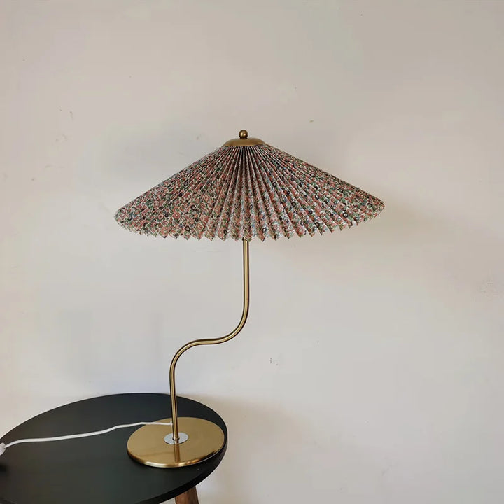 Gold Squiggle Lamp With Pleated Shade - Yililo