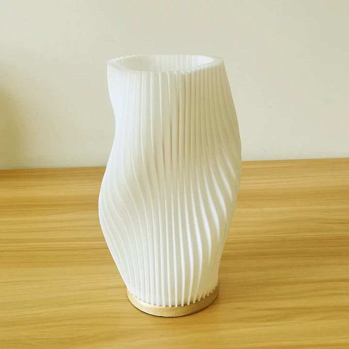 Curvy Cream Pleated Lamp - Yililo