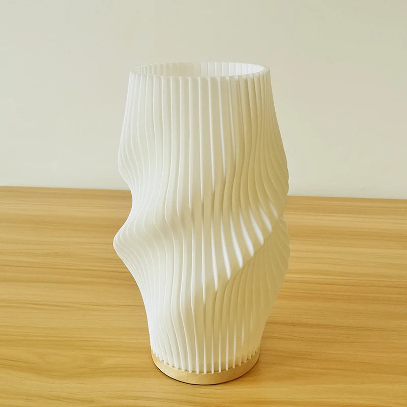 Curvy Cream Pleated Lamp