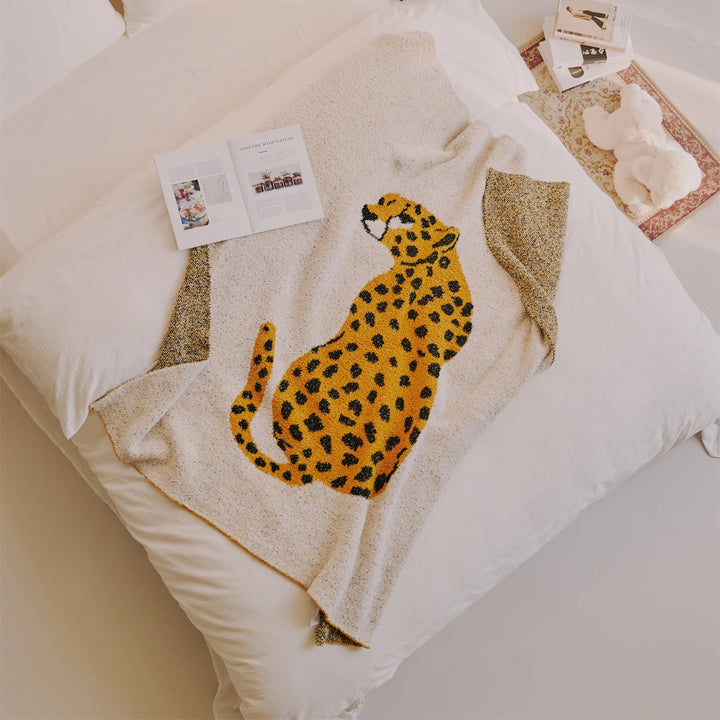 Sitting Leopard Fluffy Blanket