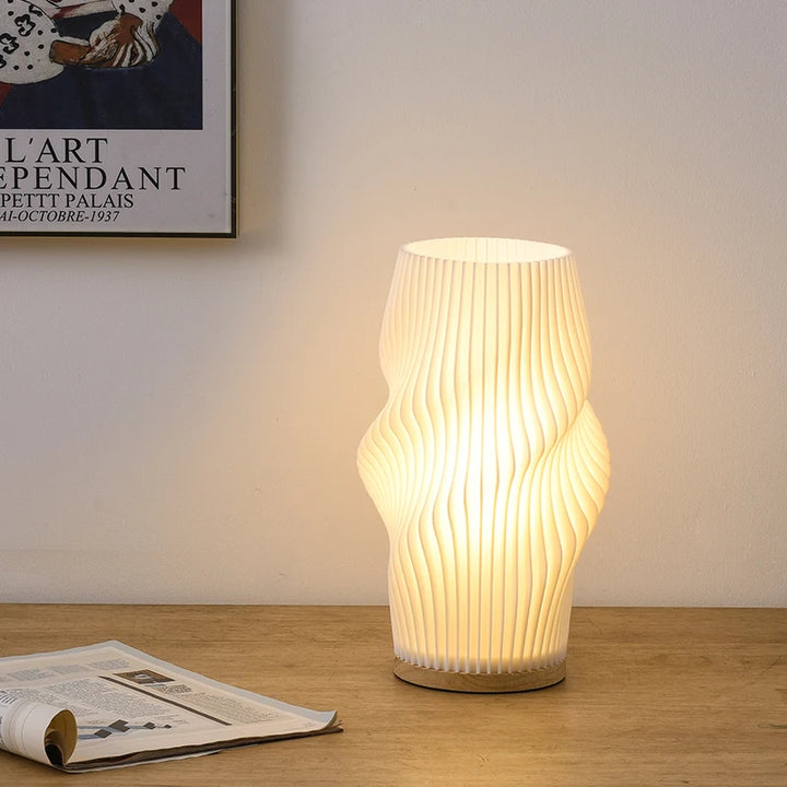 Curvy Cream Pleated Lamp - Yililo