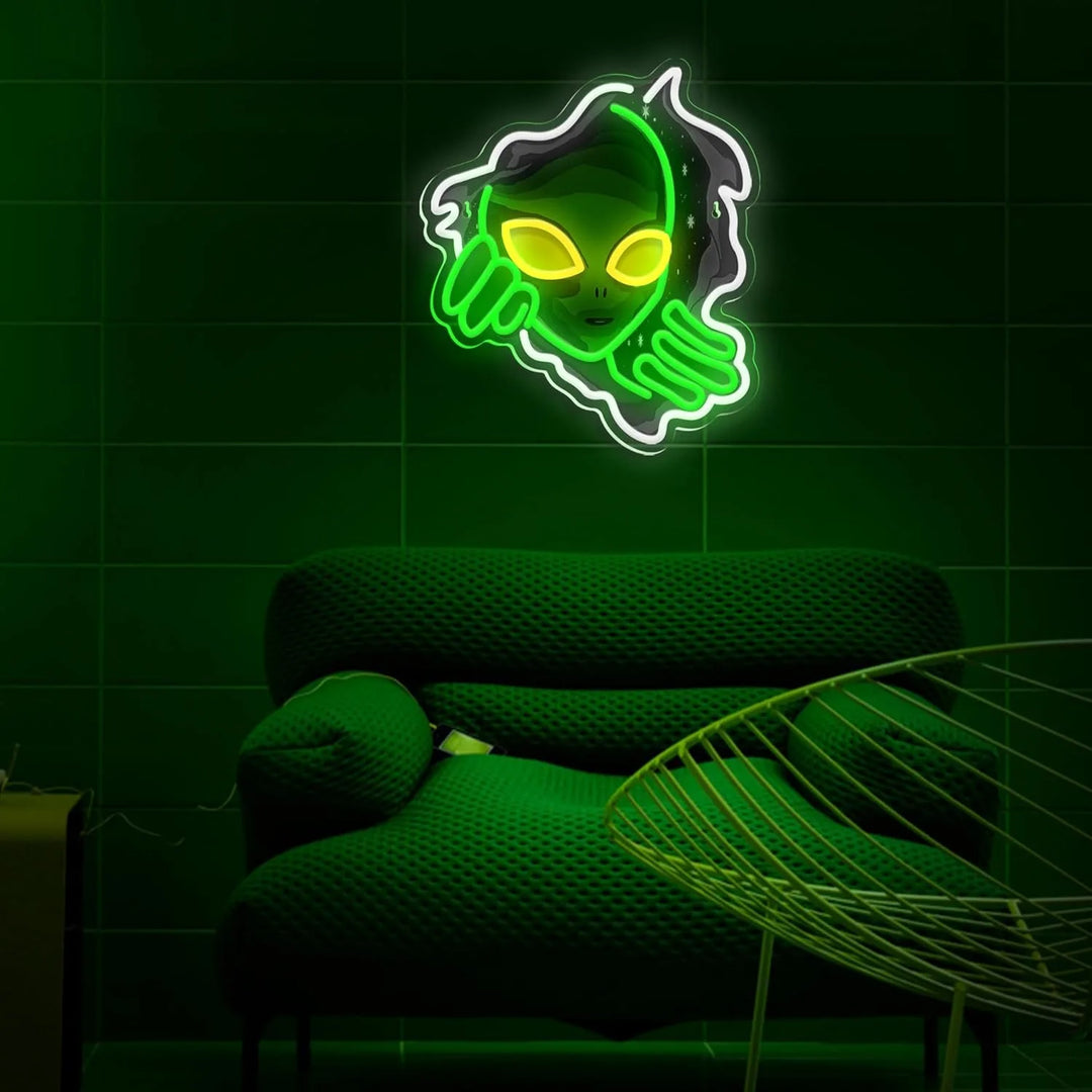 Alien LED Neon Style Wall Light - Yililo