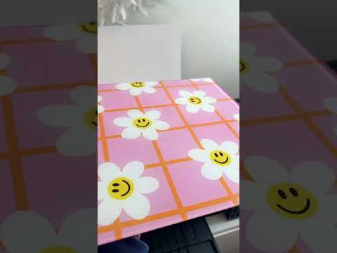 Pink Flower Check Smiley Glass Chopping Board