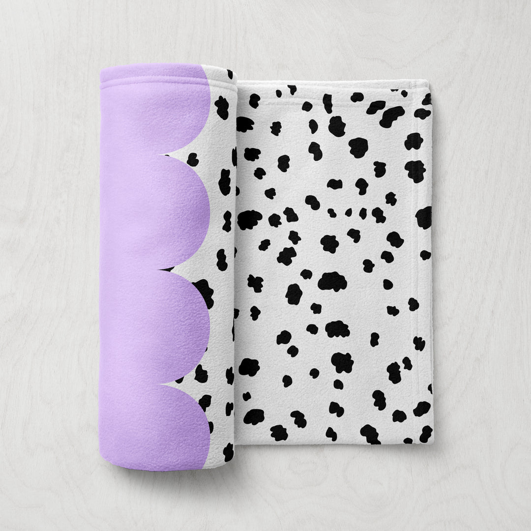 Lilac Spotted Scallop Fleece Blanket - Yililo